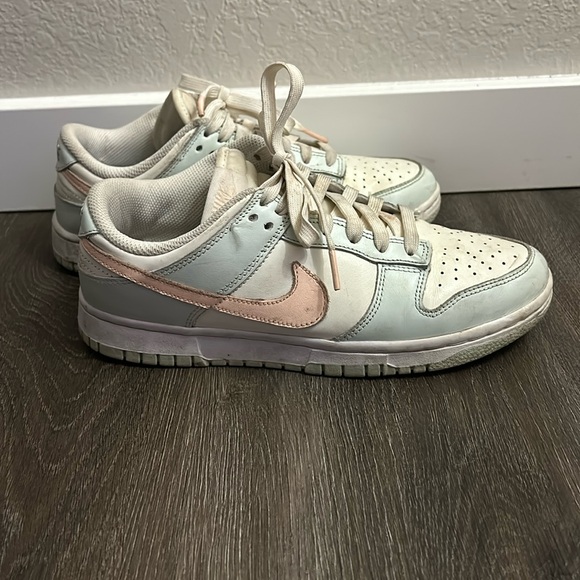 Nike Dunks - Picture 1 of 3
